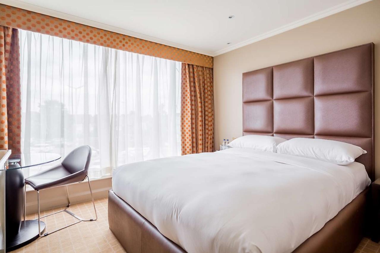 Radisson Blu Hotel, London Heathrow 히드로 외부 사진